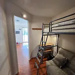 Апартаменты Joli T2 Centre Port Quai D'honneur *